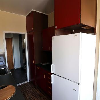 Keittiön jääkaappi